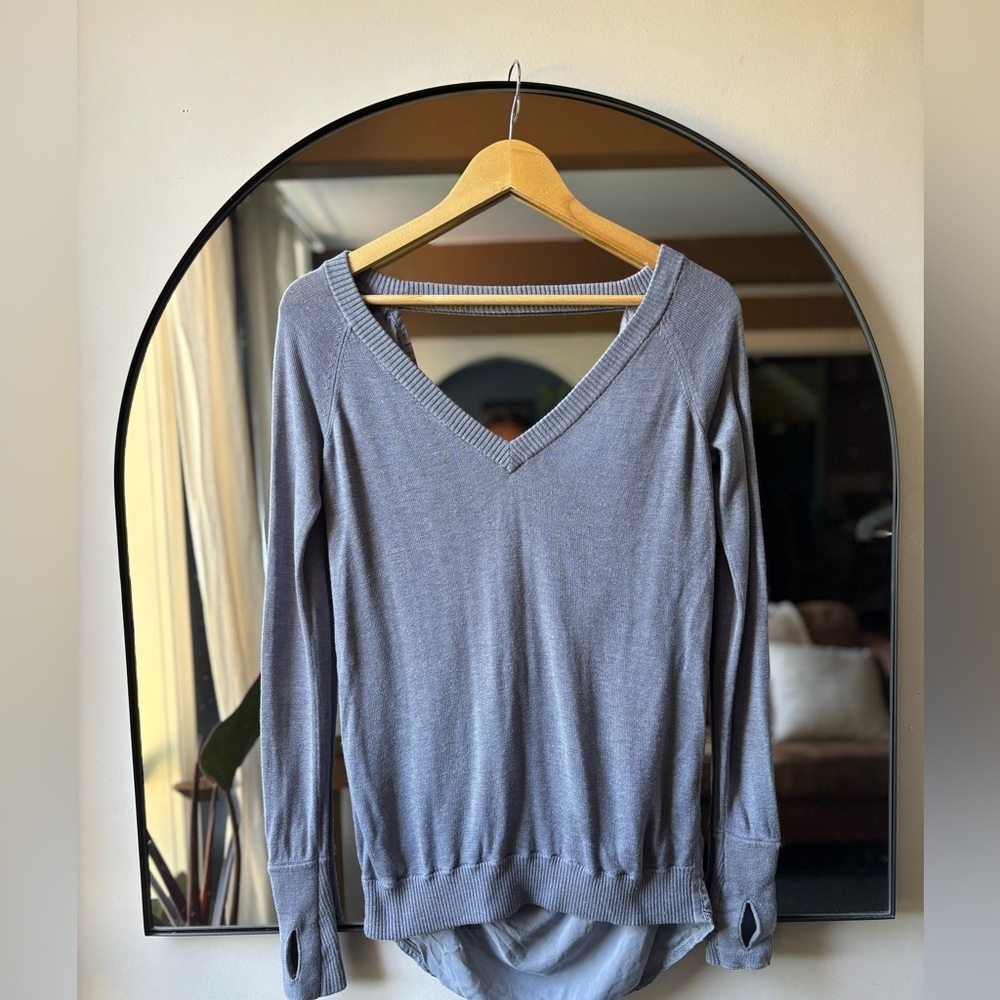 LULULEMON | Unity pullover | size 6 - Picture 4 of 6